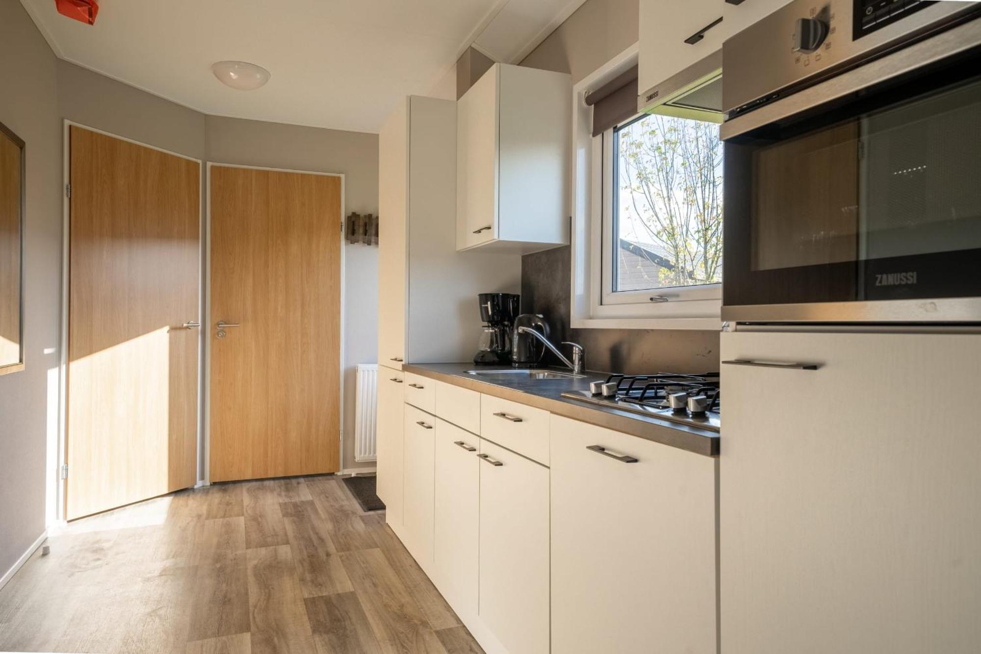 Linden Europarcs De Kraaijenbergse Plassen חדר תמונה